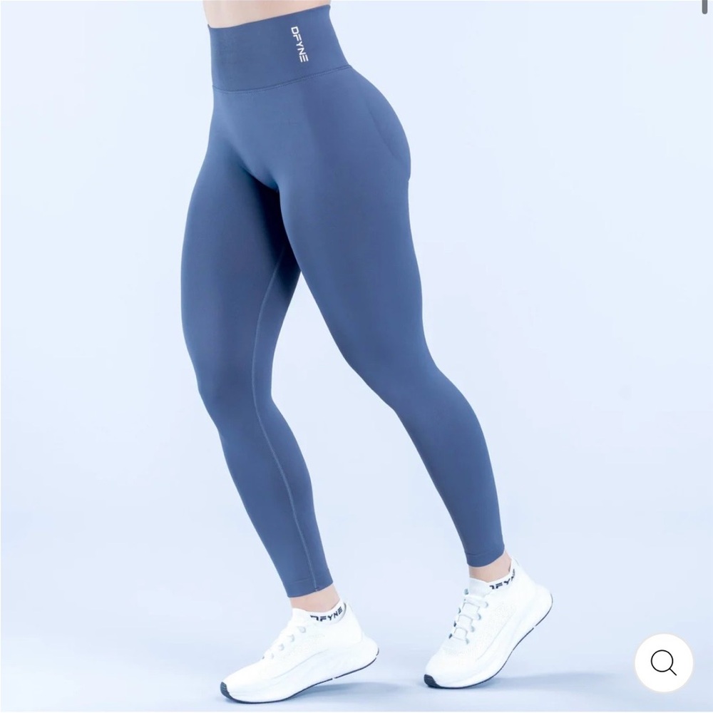 Dfyne dynamic leggings medium